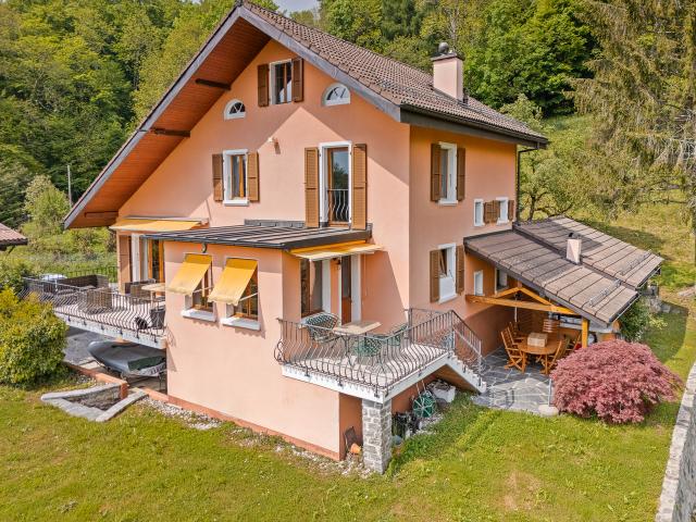 Reihenfamilienhaus kaufen in Blonay, Waadt