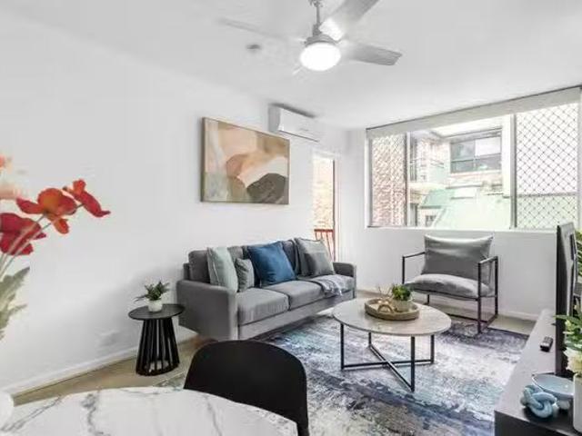 Apartment for rent in Toombul, Queensland