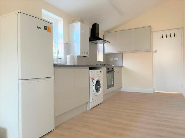 Apartment for rent in Ponders End, Greater London