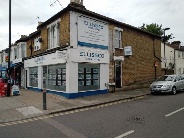 Apartment for rent in Ponders End, Greater London