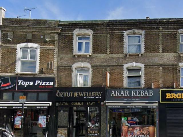 Apartment for rent in Ponders End, Greater London