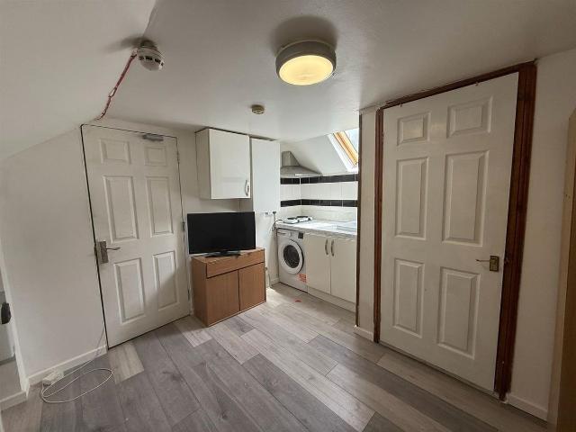 Studio for rent in Greater London