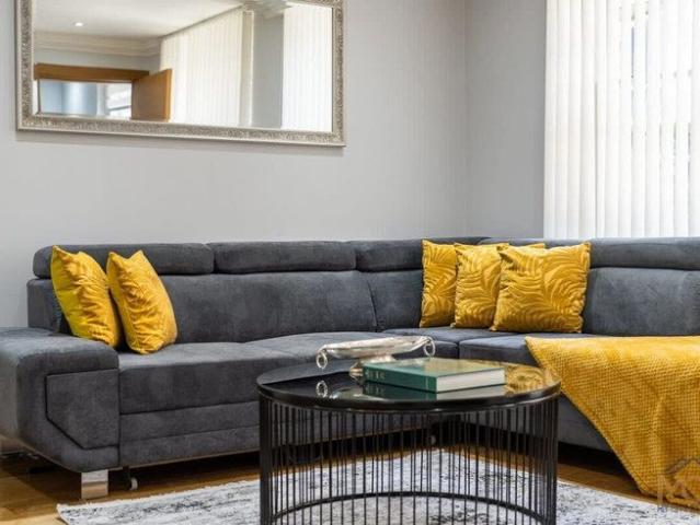 Townhouse for rent in London, Mayfair