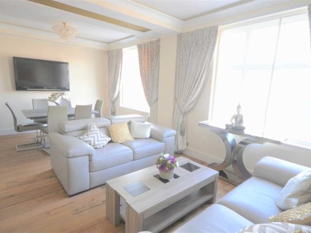 Apartment for rent in Mayfair, Greater London