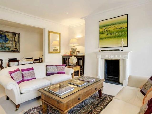 Apartment for rent in Mayfair, Greater London