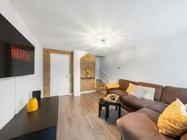 Apartment for rent in Lessness Heath, Greater London