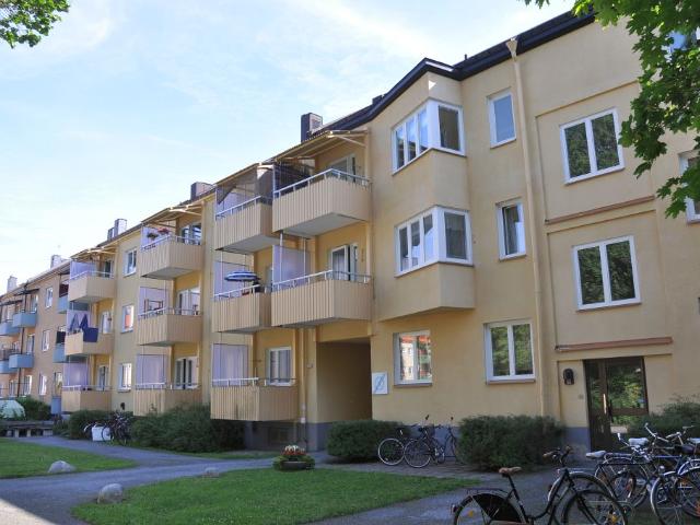 Hus hyra i Rosta, Örebro