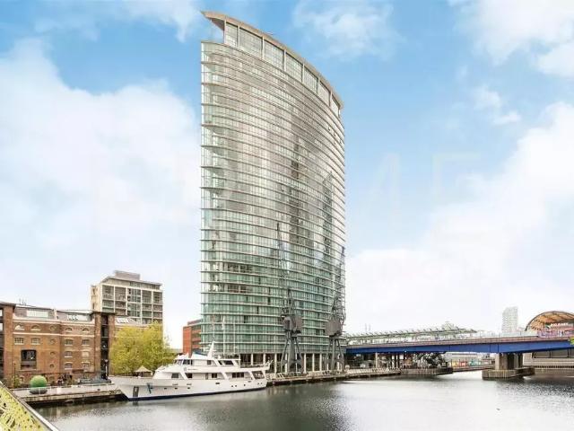 Apartment for rent in Canary Wharf, Greater London