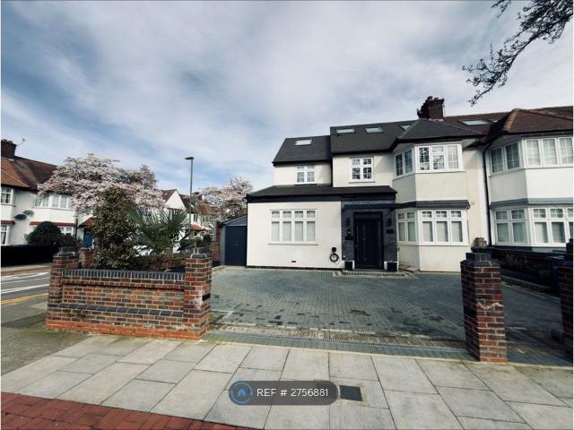 Apartment for rent in Church End, Greater London