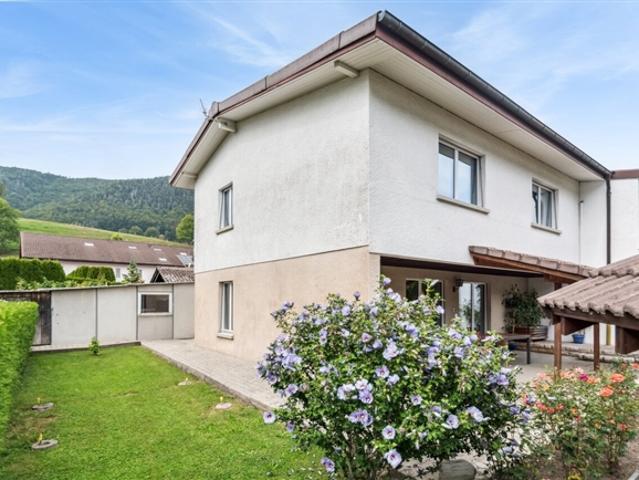 Reihenfamilienhaus kaufen in Court, Bern