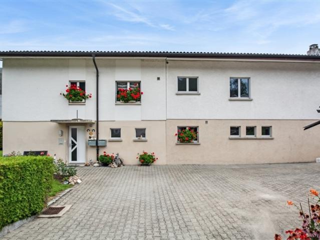 Reihenfamilienhaus kaufen in Court, Bern