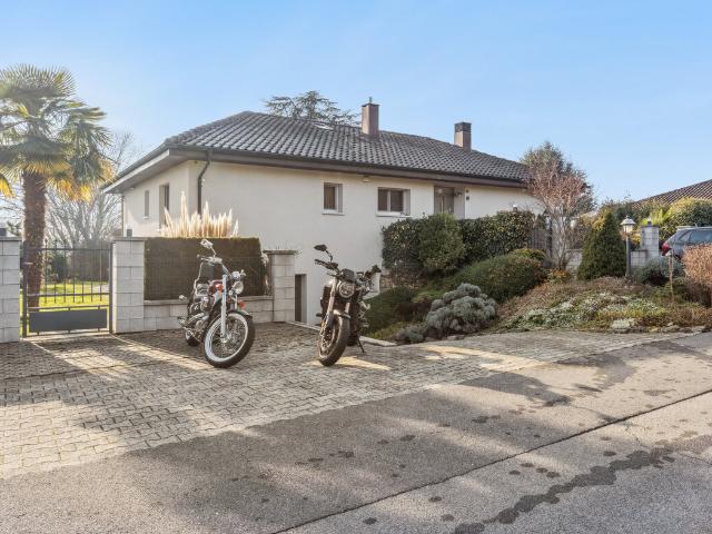 Reihenfamilienhaus kaufen in Villars-Sainte-Croix, Waadt