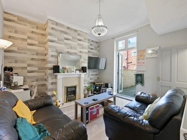 House for rent in Ashton-on-Ribble, Higher Bartle