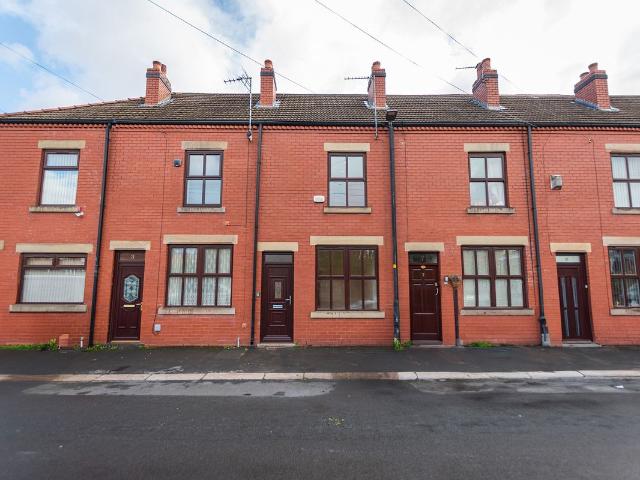 Apartment for rent in Pennington, Wigan