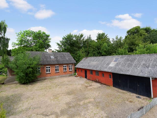 Landejendom til salg i Uldum, Århus