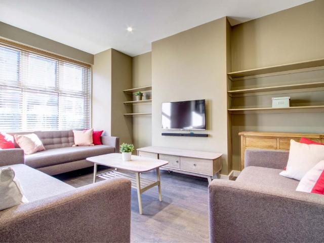 House for rent in Hyde Park, Leeds