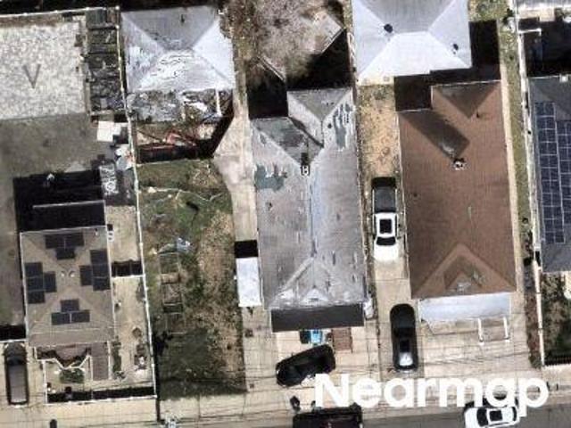 House for sale in Queens, Arverne