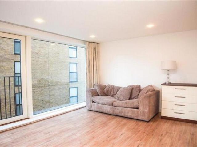 Apartment for rent in London Borough of Lewisham, Deptford