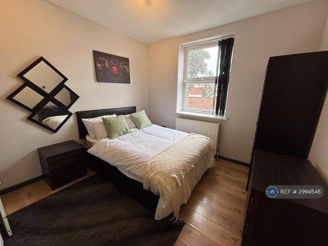 House for rent in Semilong, Northampton