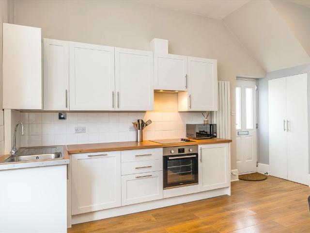 Studio for rent in Fulham, Greater London