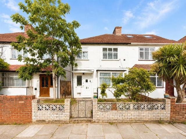 Apartment for rent in London Borough of Hounslow, Heston