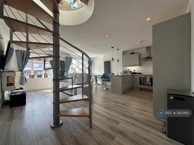 Apartment for rent in Heswall, Wirral