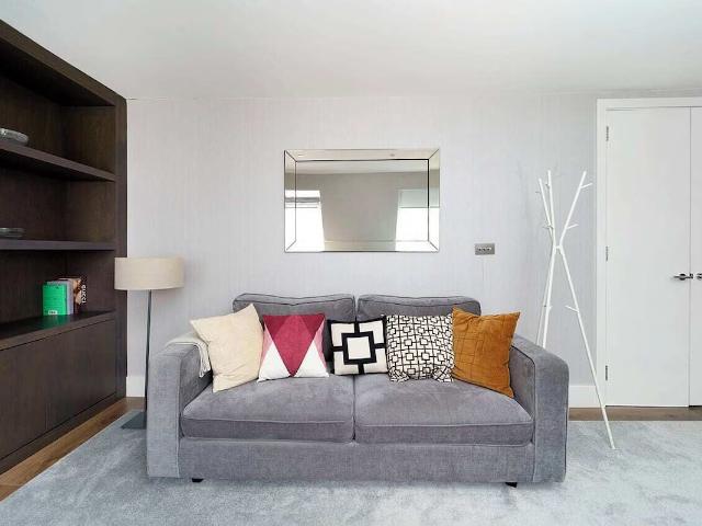 Appartement te huur in Bos- en Gasthuizen, Leiden