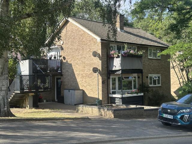 Apartment for rent in Pouchen End, Hertfordshire