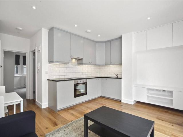 Apartment for rent in Shepherd's Bush, Greater London