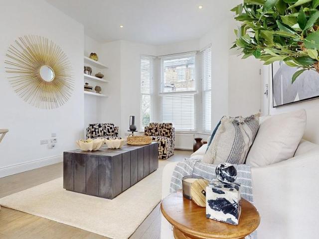 Apartment for rent in Shepherd's Bush, Greater London