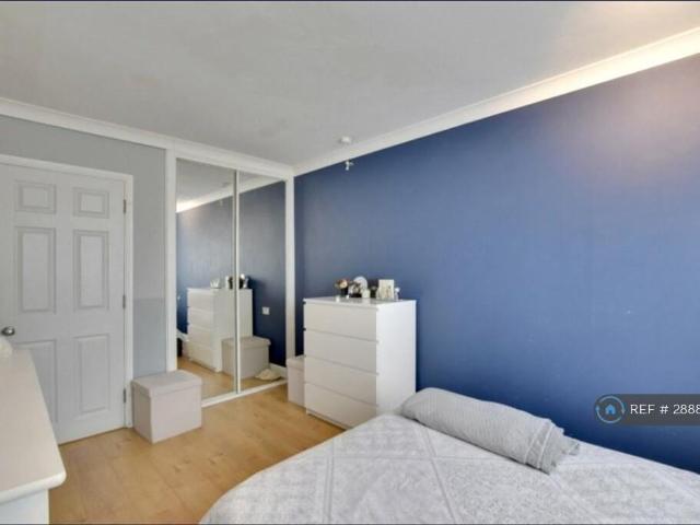 House for rent in East Greenwich, Greater London