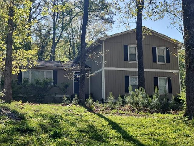 House for sale in Lilburn, Georgia