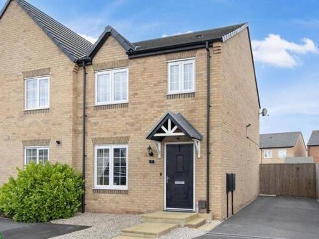 House for sale in New Rossington, Doncaster