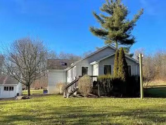 House for sale in Sharon