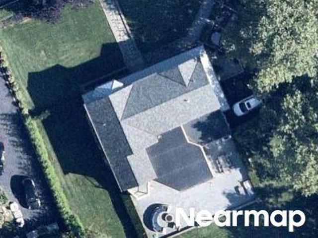 House for sale in Village of Hewlett Neck, Woodmere