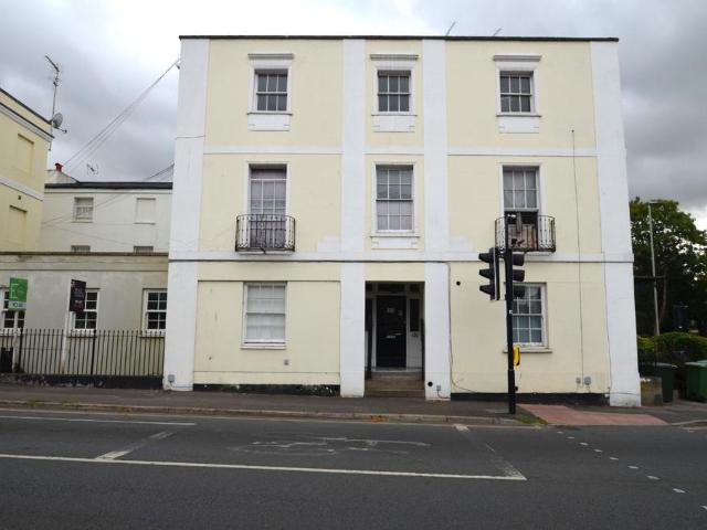 Apartment for rent in Ewens Farm, Golden Valley