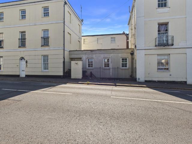 Apartment for rent in Ewens Farm, Golden Valley