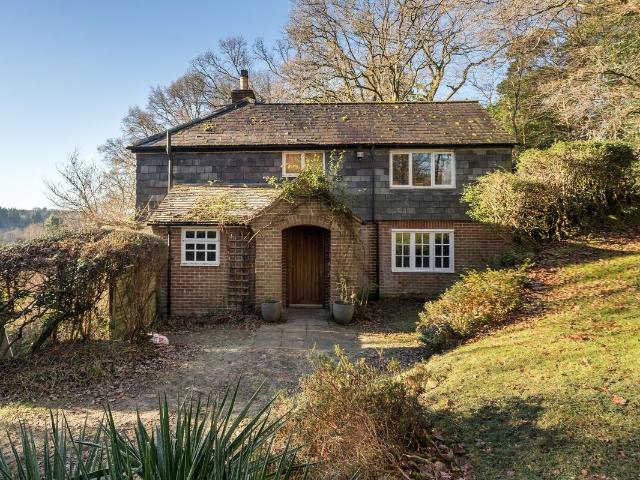 House for rent in Hammer Vale, East Hampshire