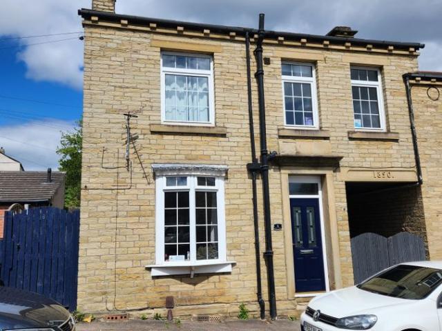 House for rent in Thornhills, Brighouse