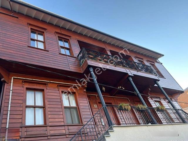 Adalar, İstanbul içerisinde satılık mülk