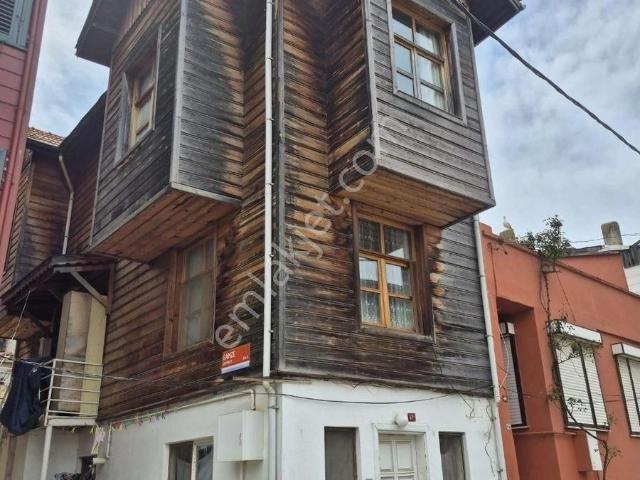 Adalar, İstanbul içerisinde satılık Villa