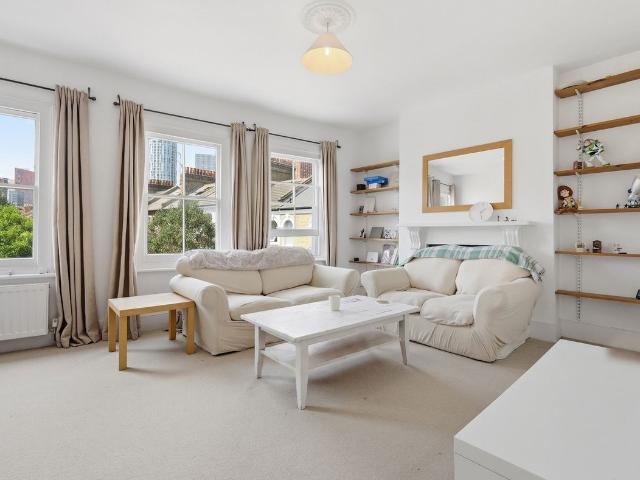 House for rent in Oval, Greater London