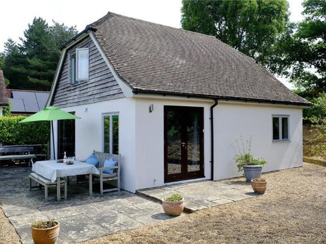 House for rent in Heyshott, Littlecote