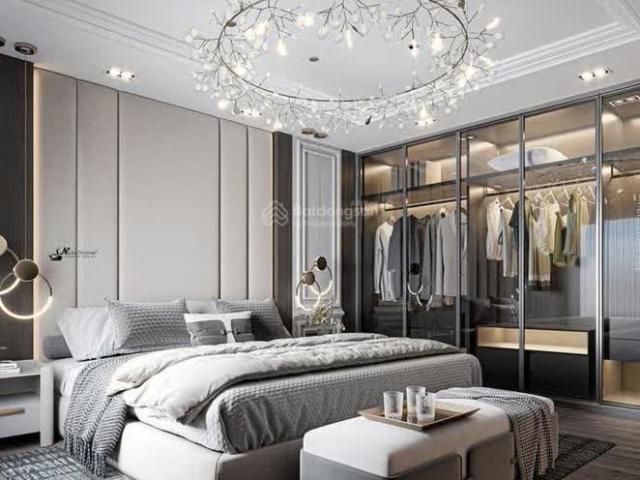 Nhà mặt phố bán tại Hoàn Kiếm, Hà Nội