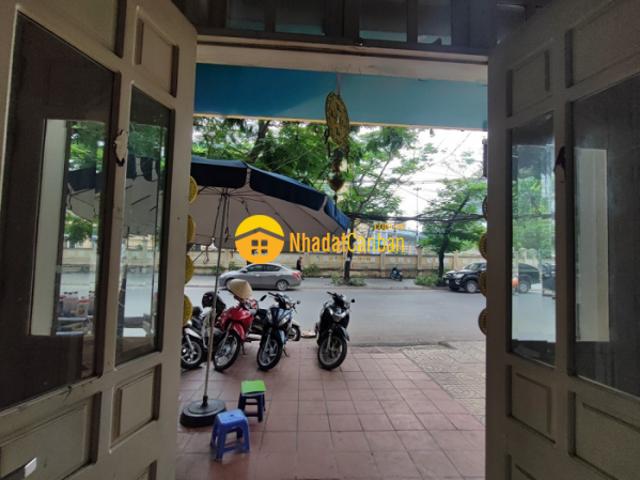 Nhà mặt phố bán