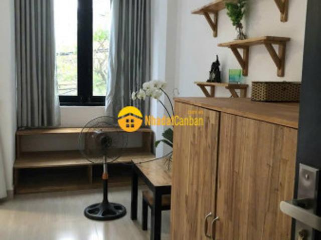 Nhà mặt phố bán