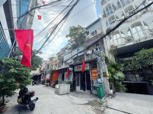Nhà mặt phố bán