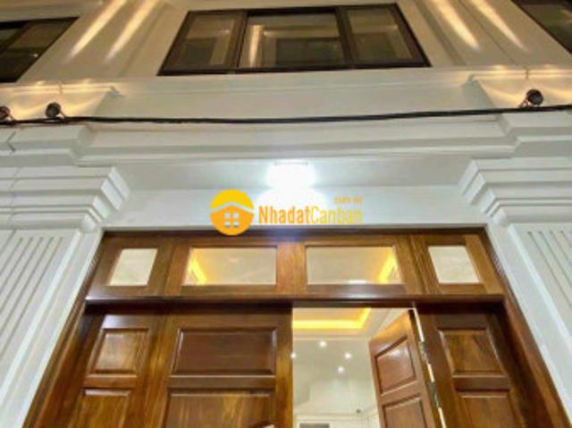 Nhà mặt phố bán
