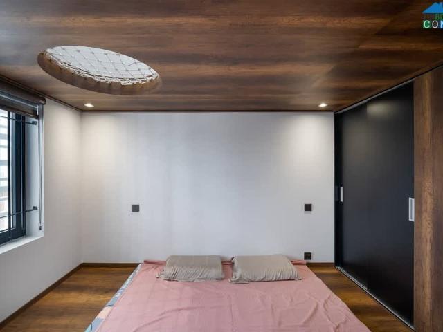 Nhà mặt phố bán