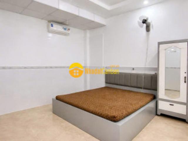 Nhà mặt phố bán